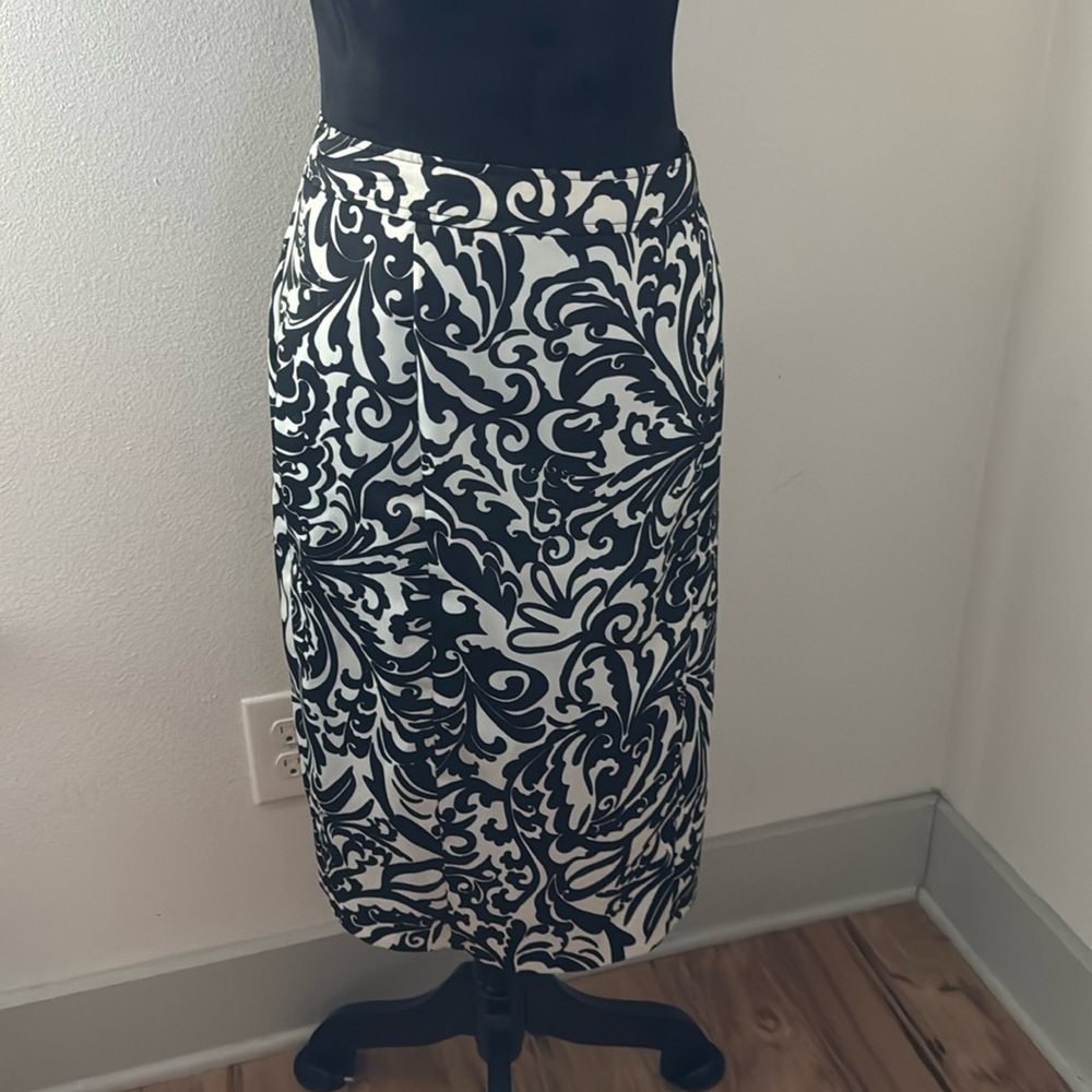 WD-NY paisley print satin pencil skirt exposed back zipper sz M ivory black‎